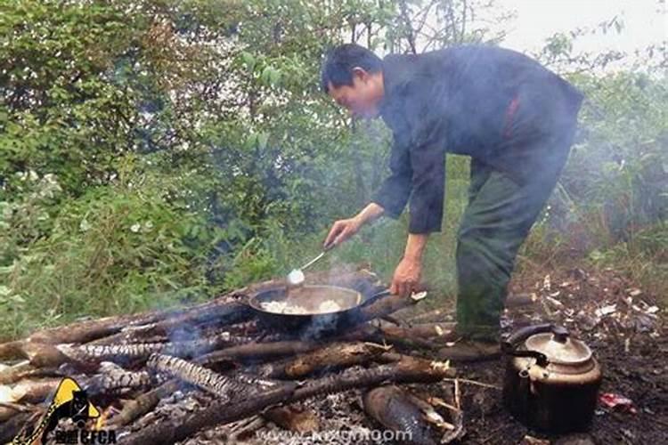 梦见给炕烧火