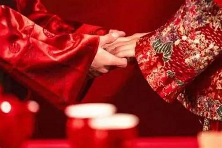 梦见自己老婆出轨并离婚是什么征兆呢