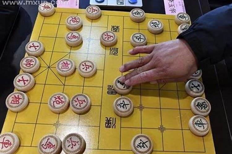 梦见下中国象棋好不好