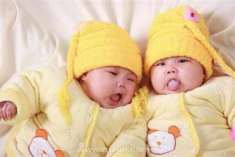 梦到自己怀双胞胎是什么意思周公解梦