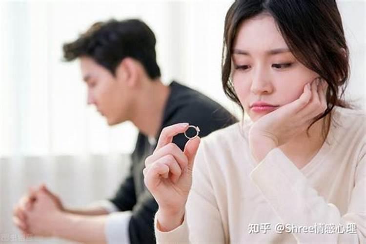 梦见老公有别的女人和我离婚