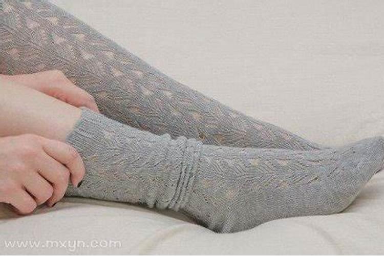 梦到穿女人袜子是什么意思