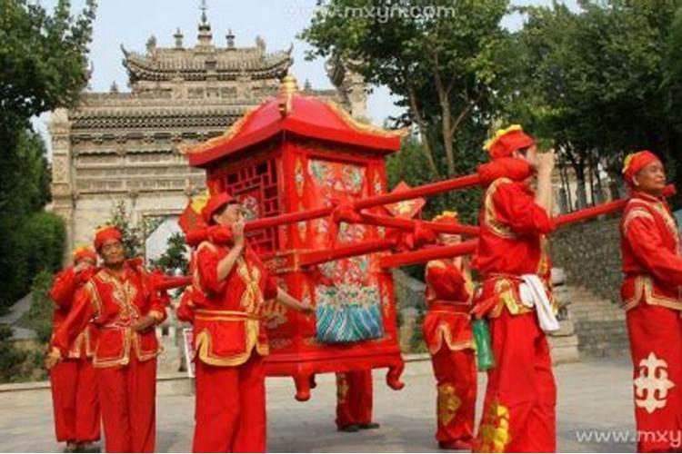 梦见抬花轿是什么意思呀女生