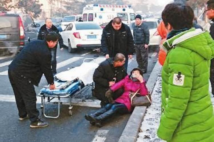 梦见亲人出车祸没有死去的人了