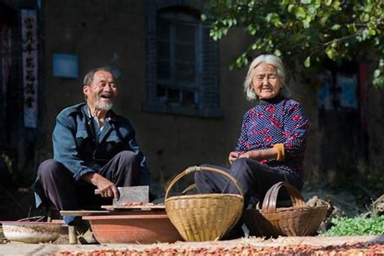 水瓶男喜欢什么性格的女生类型的人