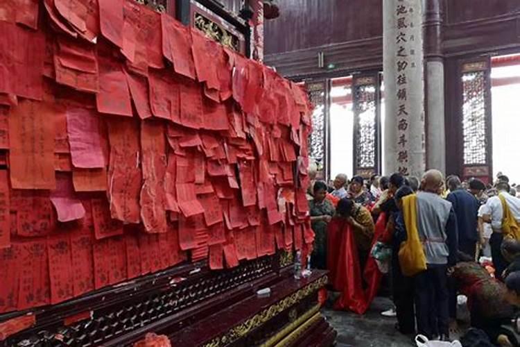 清明节祭祖前三后四什么意思