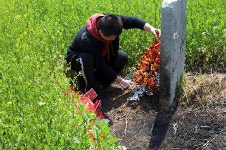 中秋节出生的女孩命运五行是什么意思