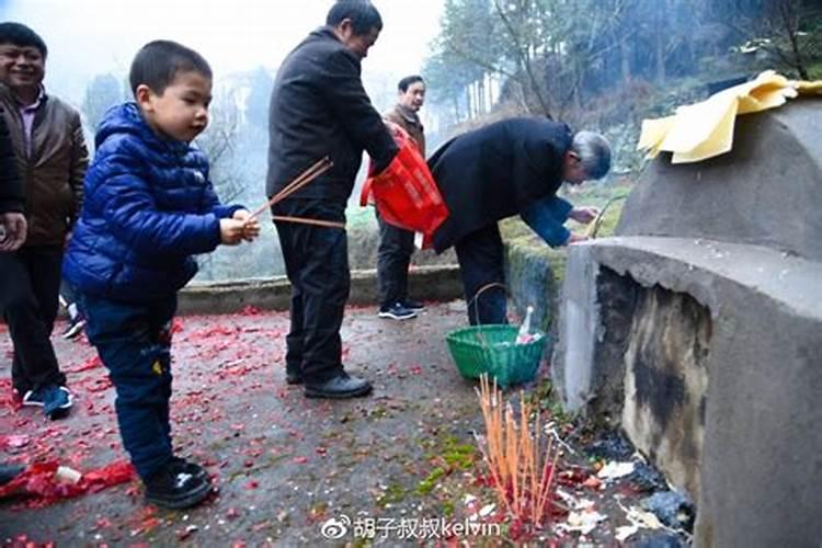 七月十五农村上坟习俗