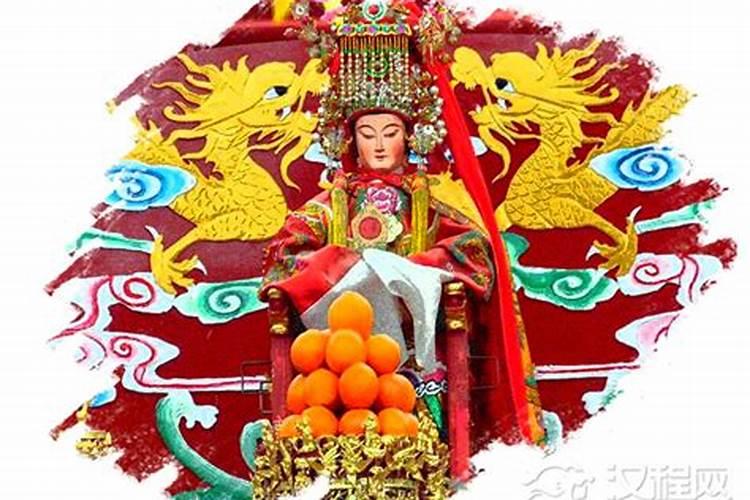 中元节市民花祭亲人