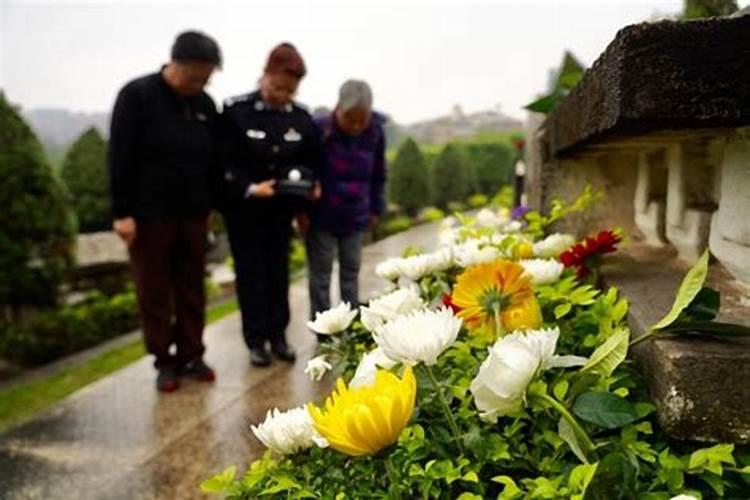 中元节烧纸要不要留一些