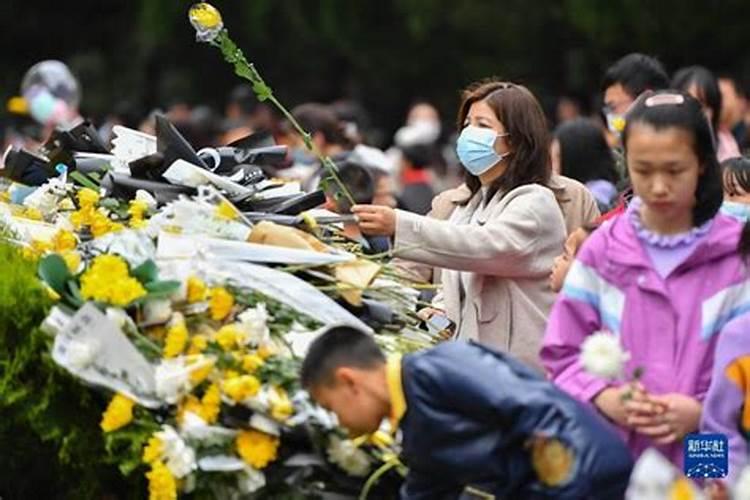 清明节祭奠革命先烈