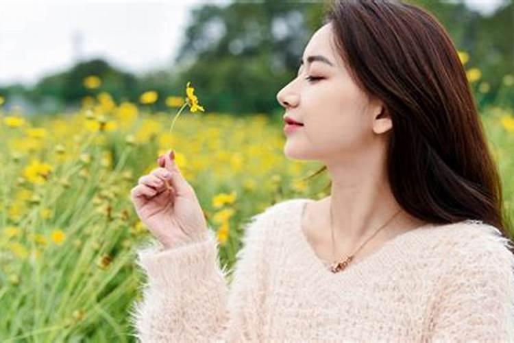 天蝎座女多少岁会变瘦