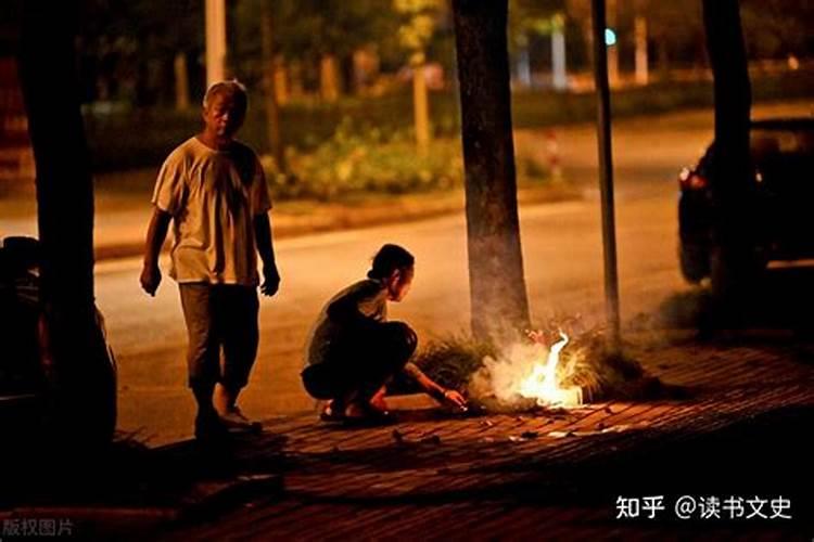 七月十五去山上祭拜