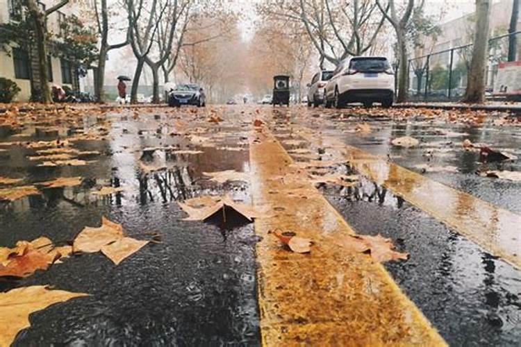 腊月什么时候下雨