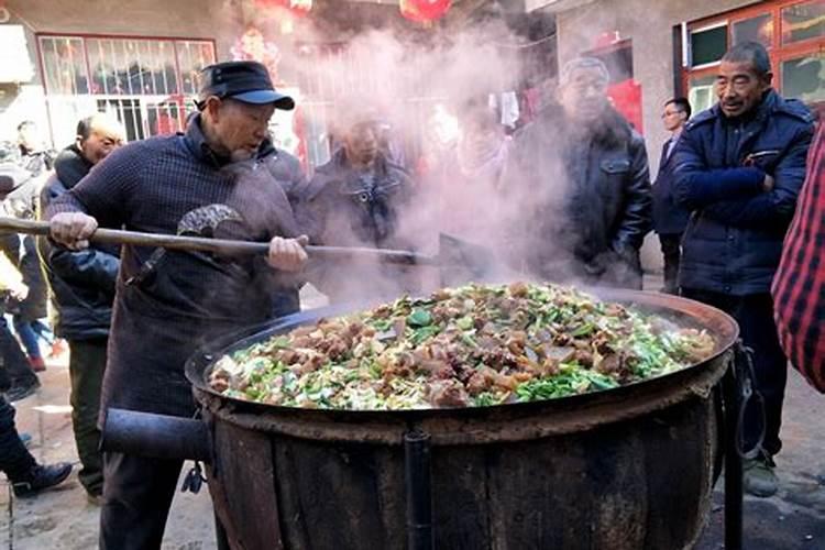 梦见满满的一大锅饭