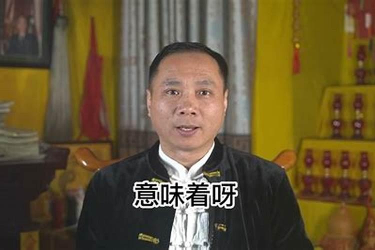 离异单身女梦到前夫很好