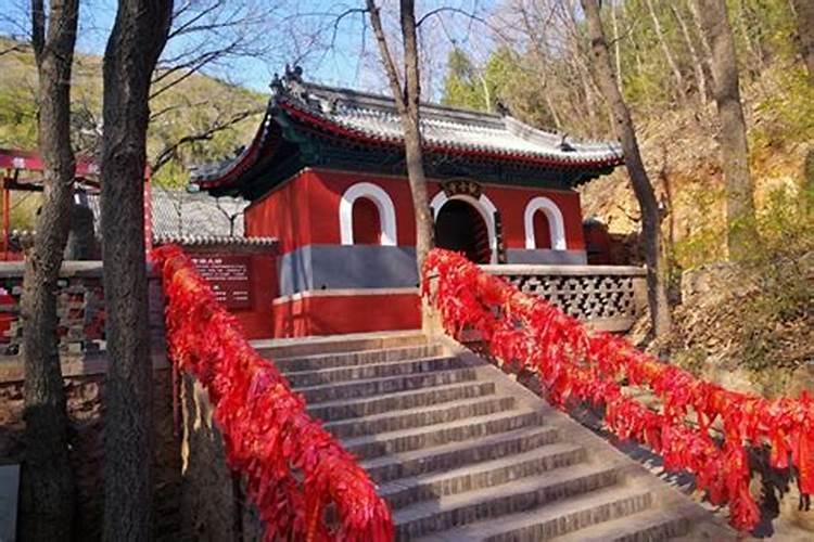 北京求姻缘去哪个寺庙