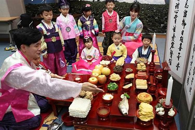 韩国人中秋节摆的祭祀桌茶礼桌