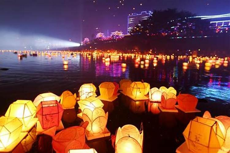 香港中元节祭祀