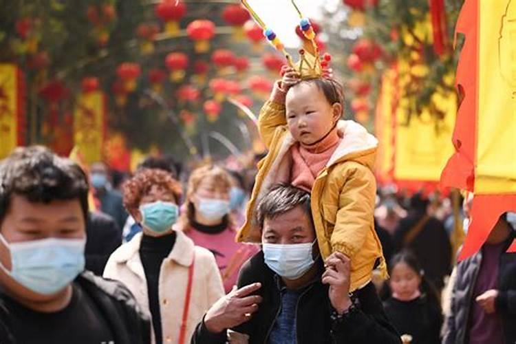 现在寺庙做法事