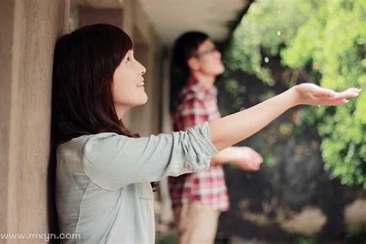 梦到和女孩子谈恋爱