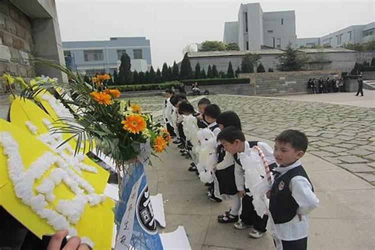 梦见骑自行车带小女孩是什么意思