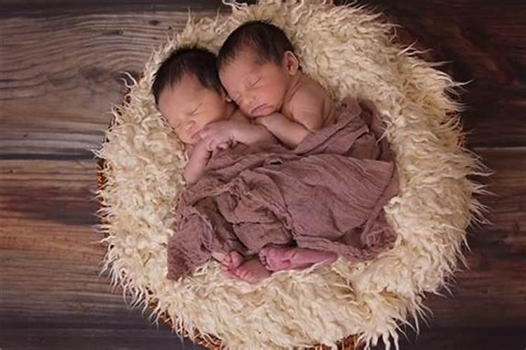 梦见自己生了双胞胎女儿什么意思呢